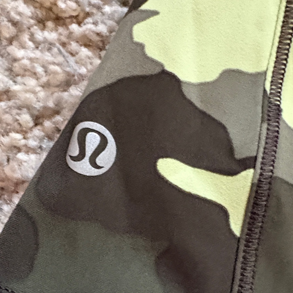 Lululemon Camouflage Sculpt Crop Top - Picture 3 of 3